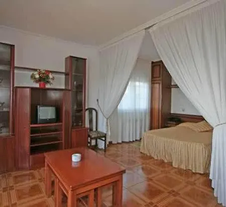 Hotel Playa De Quenxe